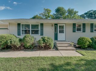 113 E Hamilton Dr, River Falls, WI 54022