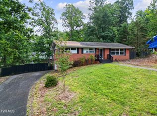 1405 Brentwood Dr, Greeneville, TN 37743