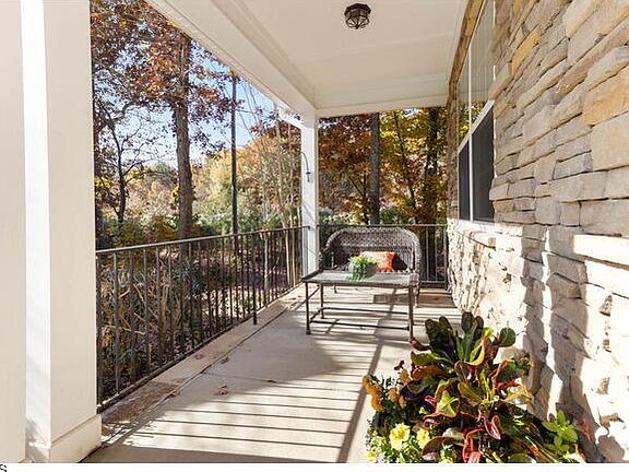 3rd image of 1237 Mantra Ct