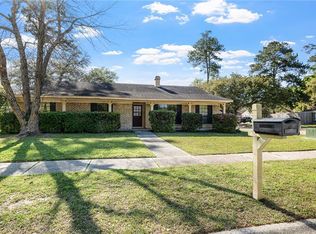 711 S Lake Verret Ct, Slidell, LA 70461