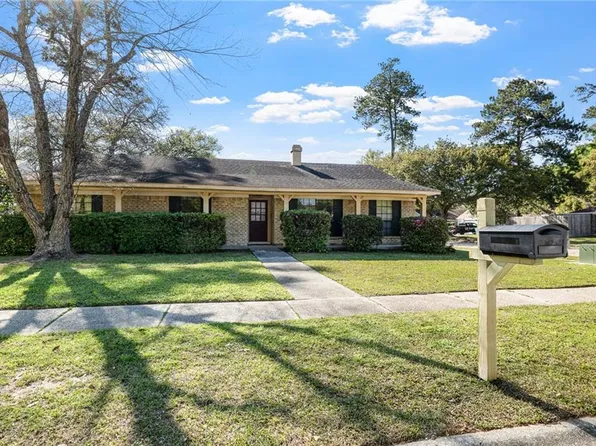 711 S Lake Verret Ct, Slidell, LA 70461