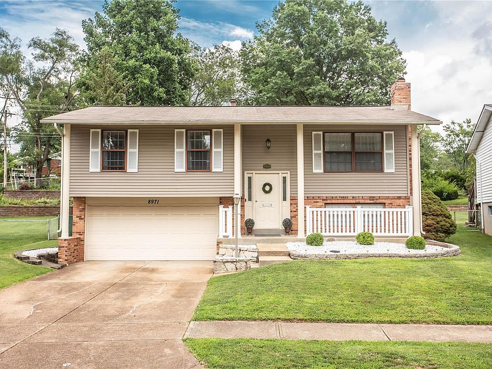 2nd image of 8971 Antonette Hills Dr