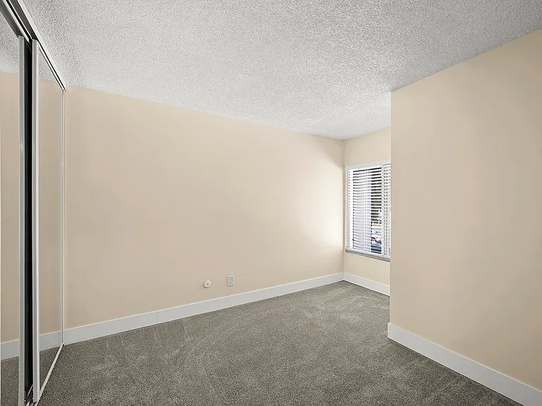 1923 Terrakappa Ave — Photo 23