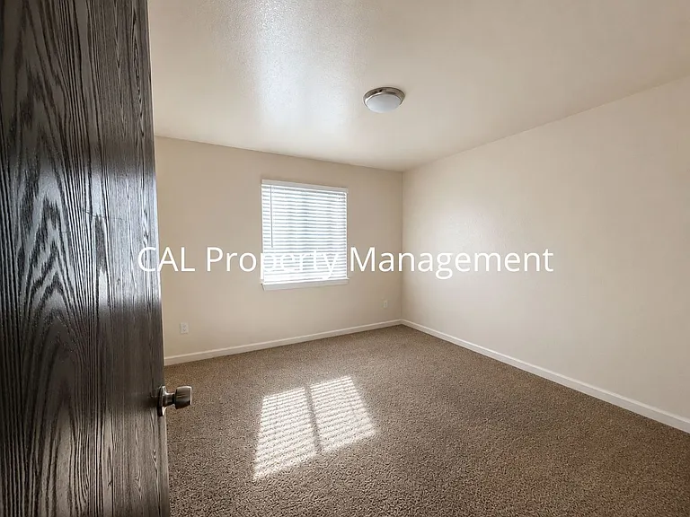 83 Castro St — Photo 5