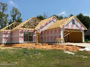 112 Mamie Cir, Picayune, MS 39466