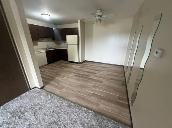 2217 8th Ave, 2217 8th Ave APT 5, Monroe, WI 53566