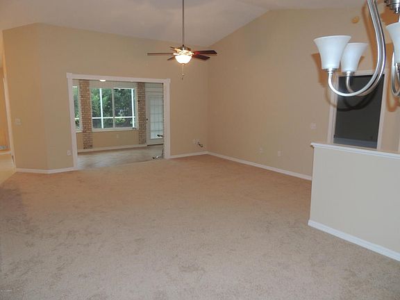 5th image of 11 Greenvale Dr