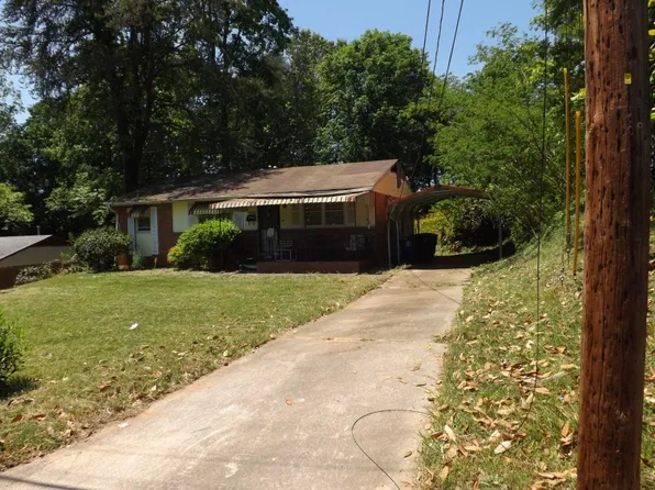 2724 Teresa Ave, Winston Salem, NC 27105