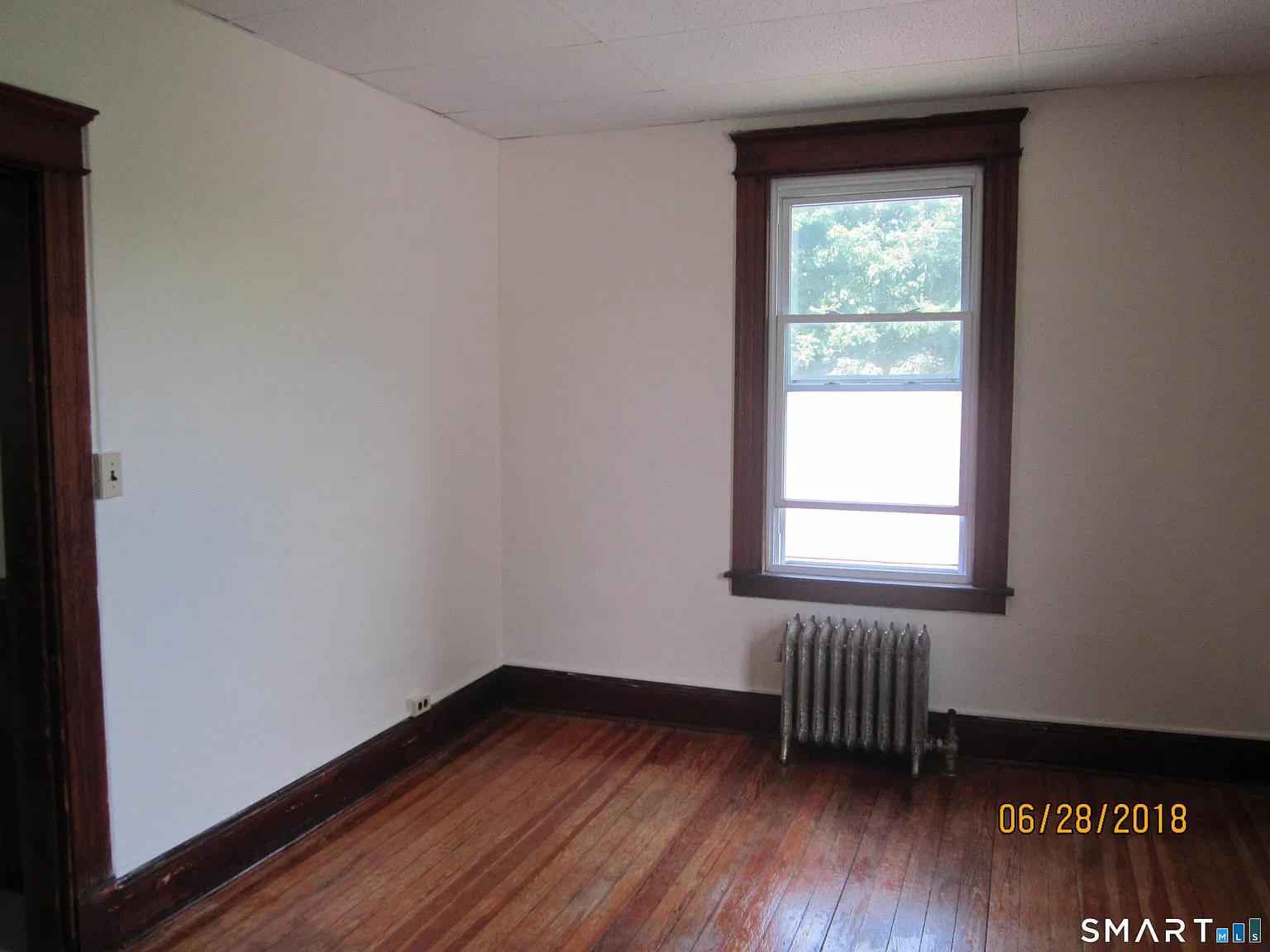 2 bed, 1.0 bath, 1200 sqft, $2,000 — Photo 3