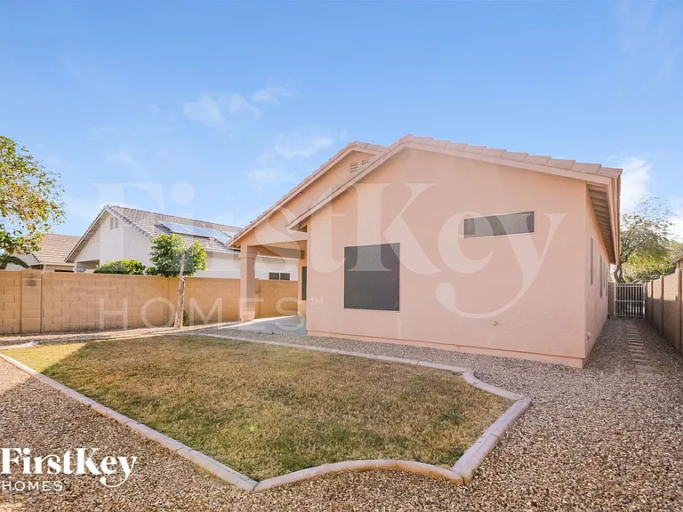 13030 W Windrose Dr — Photo 14