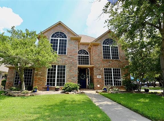 2nd image of 4000 Oak Grove Ct