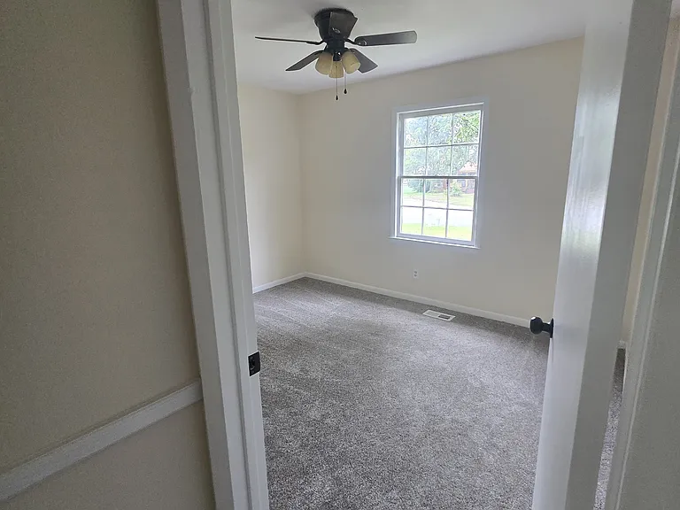 703 Zircon Ct — Photo 13