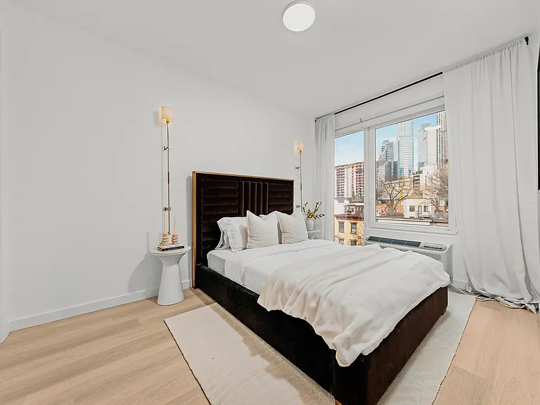 525 Pacific St #210 — Photo 4