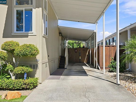 3rd image of 51 Terrace Dr
