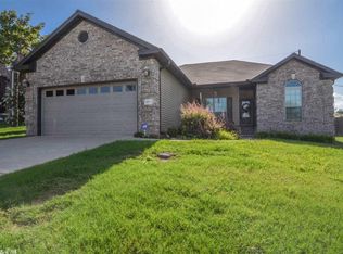 10809 Misty Ridge Dr, Sherwood, AR 72120