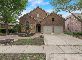 210 White Dr, Fate, TX 75087