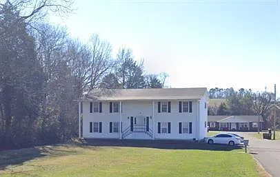 (ACH) Shaw Ferry Rd Apts — Photo 4