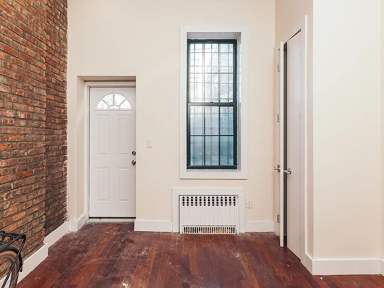 179 Knickerbocker Ave #1L — Photo 8