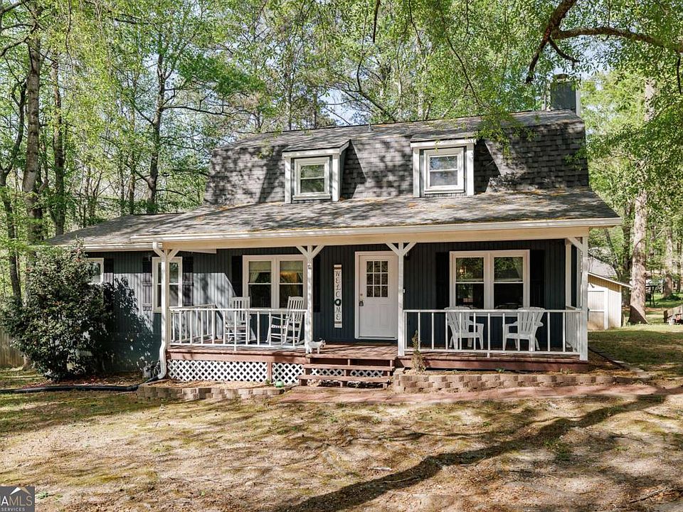 1st image of 11 Lauri Ln