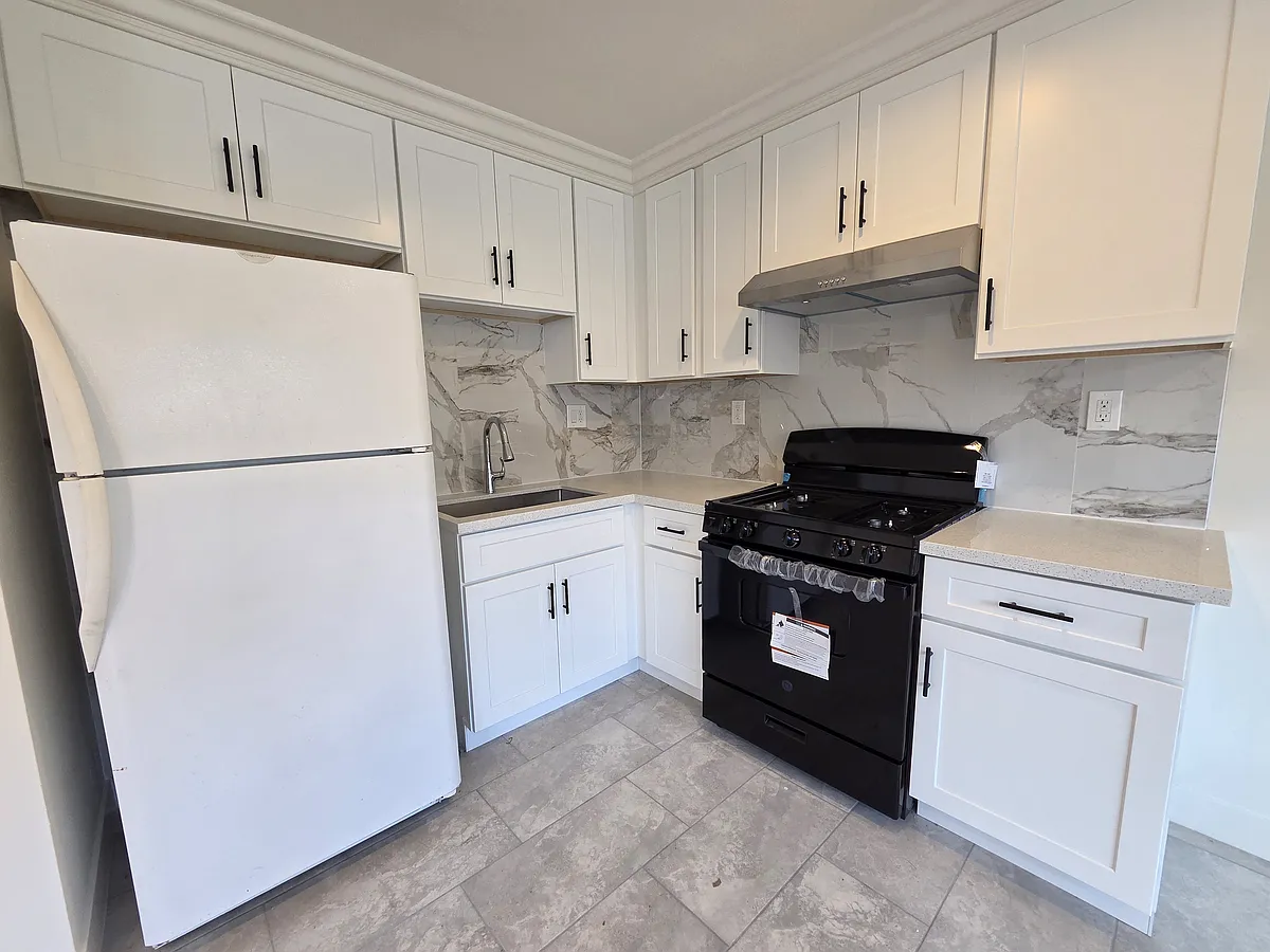 Building Photo - 4158 La Rica Ave #4158