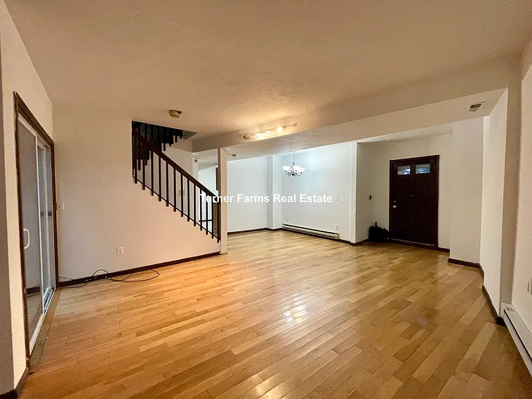89 Sheridan St #1A — Photo 8