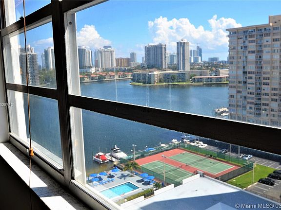 2nd image of 2780 NE 183rd St APT 1502