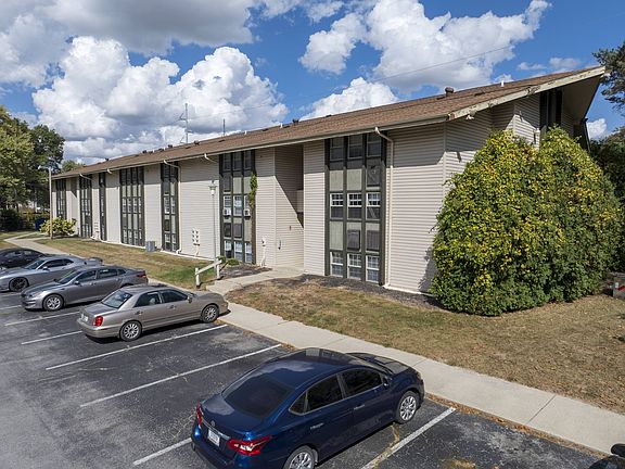 3rd image of 6729 Ramblewood Dr #6717F