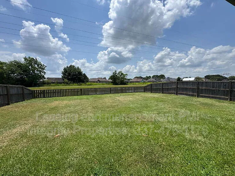 616 Vert Dr — Photo 24