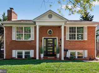 1911 S Kenmore St, Arlington, VA 22204