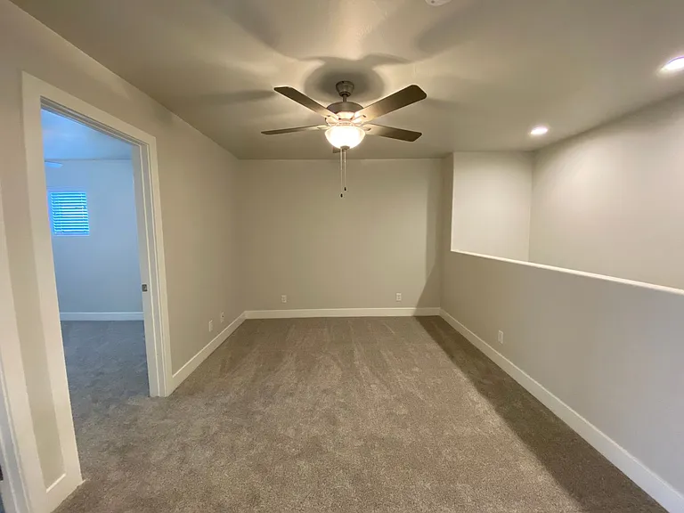 530 E Goldline Dr — Photo 9