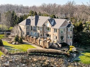 31780 Lake Rd, Avon Lake, OH 44012