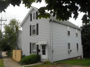 8 Pulaski St, Peabody, MA 01960