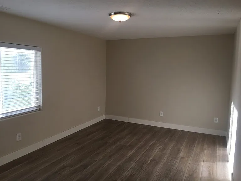 11051 S Hampton Way — Photo 8