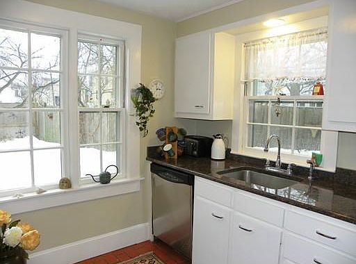 4th image of 31-35 Warren St #3