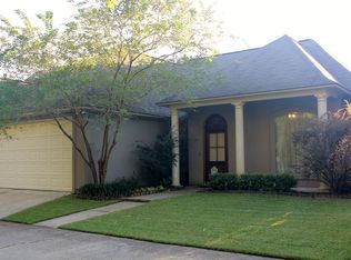 8573 E Cypress Point Ct, Baton Rouge, LA 70809