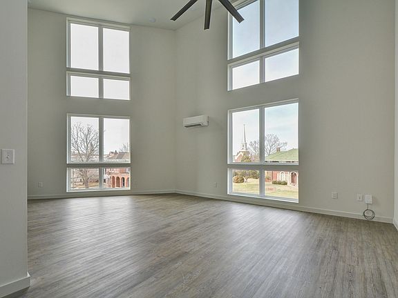4th image of 518 Madison St #413