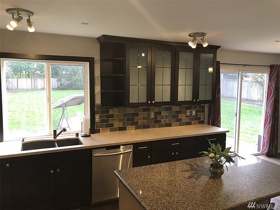 5th image of 1299 Kincaid St