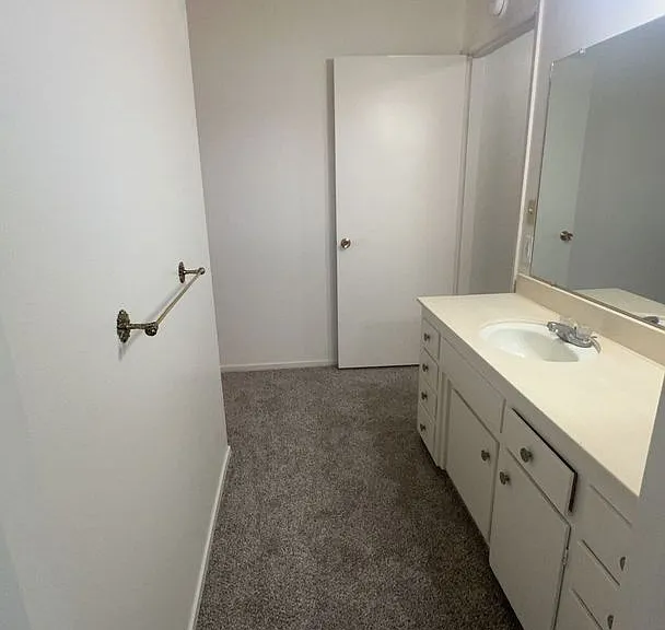 303 Diane Ct — Photo 6