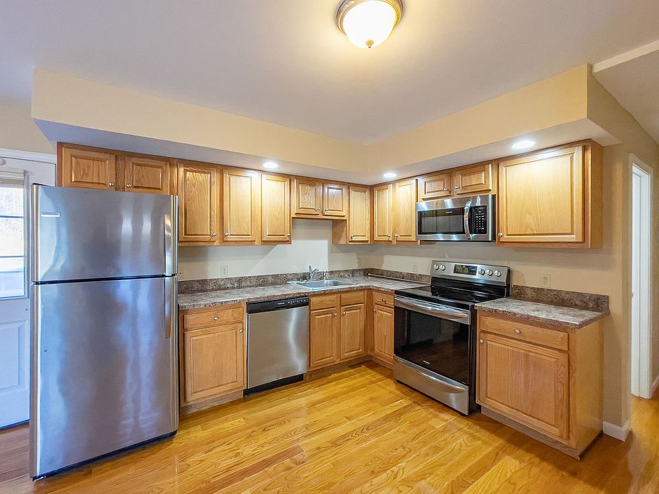 Church Corners Apts. 192 Fitchville Rd Bozrah CT Zillow