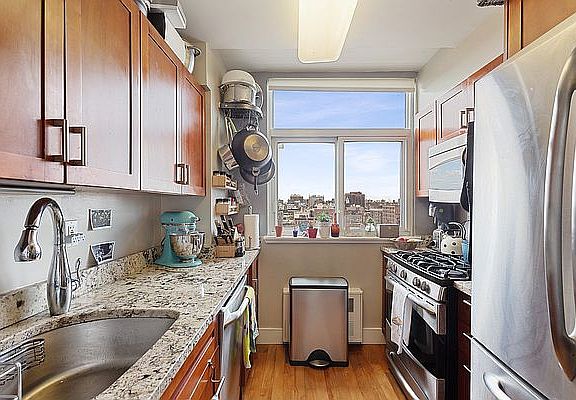 4th image of 106 W 116th St APT 10A