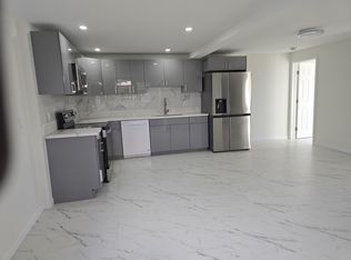 1112 Kamaile St #B, Honolulu, HI 96814