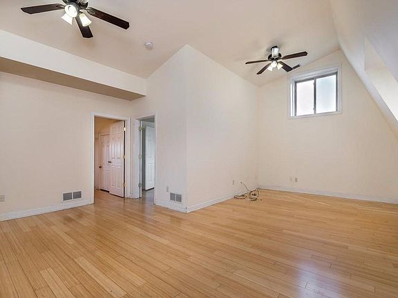 5th image of 635 Kress Aly APT 4