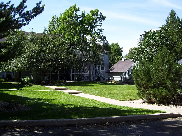 1601 W Swallow Rd #F5 — Photo 5