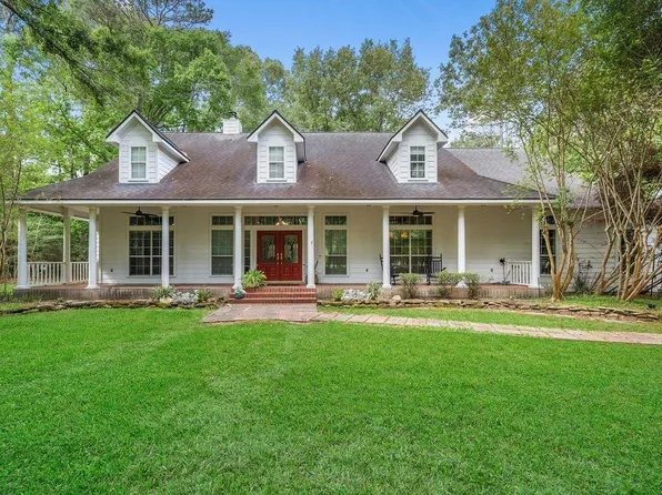 350 Lago Trace Dr, Huffman, TX 77336