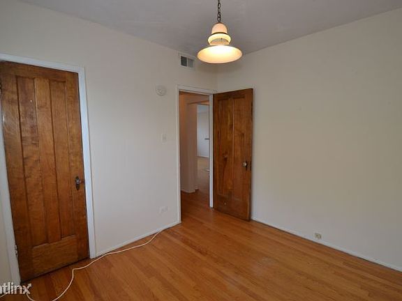 5th image of 1101 W Barry Ave Unit Ig3east