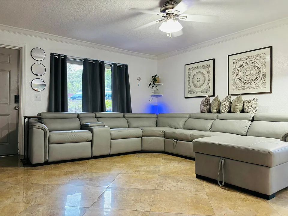 3101 Florida Blvd #1