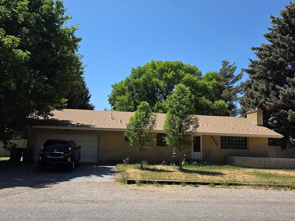 1st image of 3337 N Sioux Ave