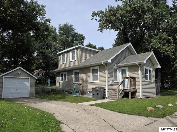 1008 N Georgia Ave, Mason City, IA 50401