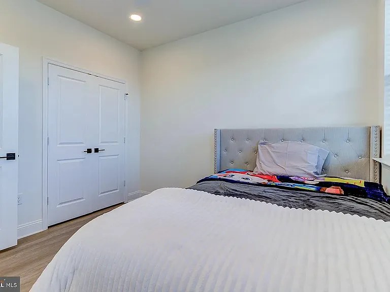249 Grove View Dr — Photo 14