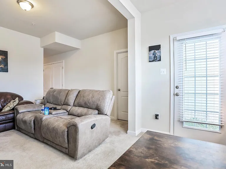 13126 Nittany Lion Cir — Photo 6